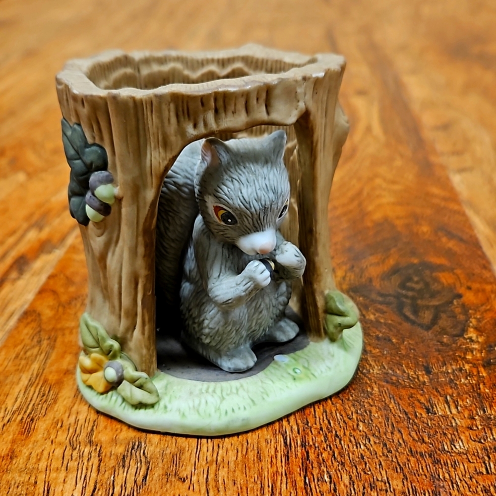 Jackie Smith Franklin Porcelains Squirrel